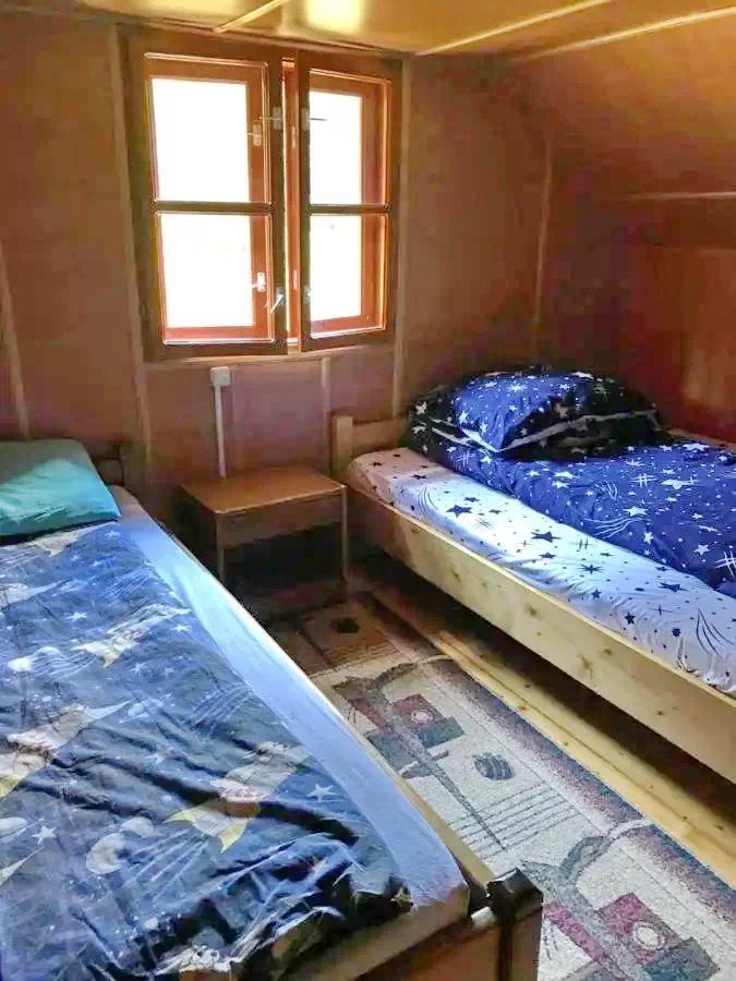 Valea Boga Cazare | Cabană (K1347-19) Imaginea poate fi supusă drepturilor de autor. Se recomandă contactarea titularului drepturilor. Valea Boga Cazare | Cabană (K1347-19) Imaginea poate fi supusă drepturilor de autor. Se recomandă contactarea titularului drepturilor.