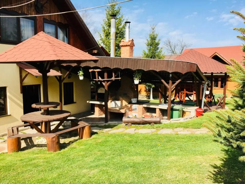 Marosfő Szállás | Panzió (K0467-22) A kép szerzői jogvédelem alatt állhat. Javasolt a kapcsolatfelvétel a jog tulajdonossal. Marosfő Szállás | Panzió (K0467-22) A kép szerzői jogvédelem alatt állhat. Javasolt a kapcsolatfelvétel a jog tulajdonossal.
