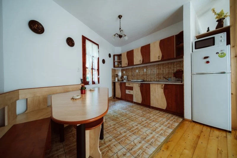 Sovata Cazare | Casă de oaspeți (K1452-5) Imaginea poate fi supusă drepturilor de autor. Se recomandă contactarea titularului drepturilor. Sovata Cazare | Casă de oaspeți (K1452-5) Imaginea poate fi supusă drepturilor de autor. Se recomandă contactarea titularului drepturilor.