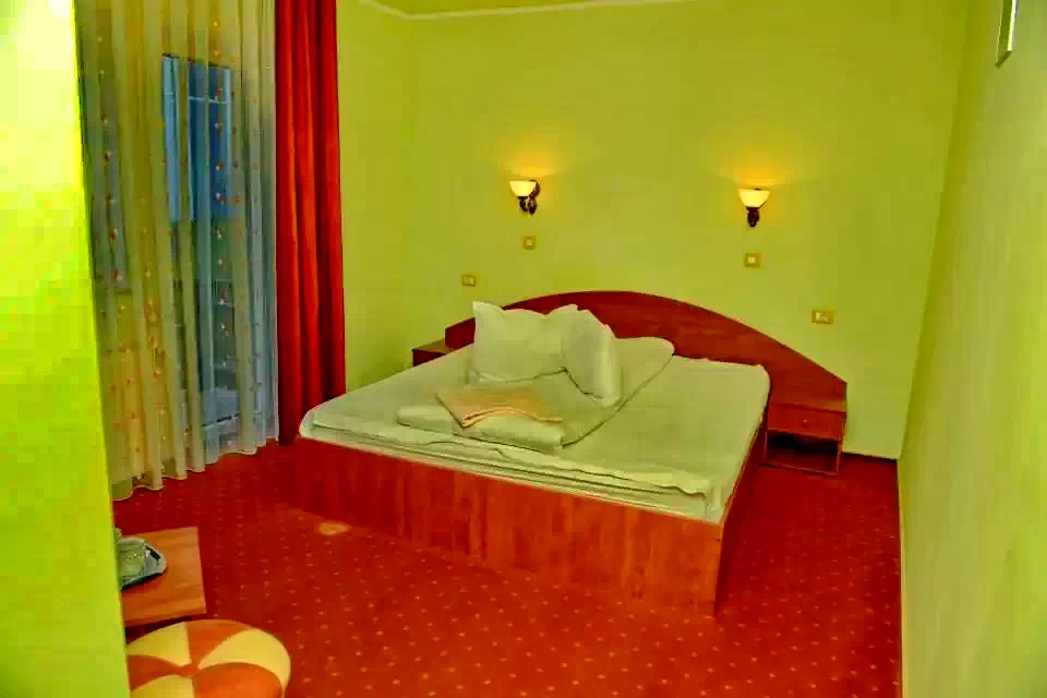 Timișu de Jos Cazare | Hotel** (K1083-11) Imaginea poate fi supusă drepturilor de autor. Se recomandă contactarea titularului drepturilor. Timișu de Jos Cazare | Hotel** (K1083-11) Imaginea poate fi supusă drepturilor de autor. Se recomandă contactarea titularului drepturilor.