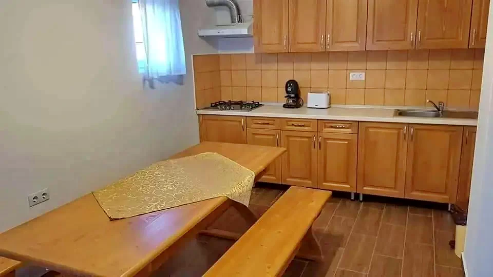 Cazare Praid - Ambrus Zoltan III Casa la cheie | Parajd - Ambrus Zoltán III kulcsosház. Imaginea poate fi supusă drepturilor de autor. Se recomandă contactarea titularului drepturilor.