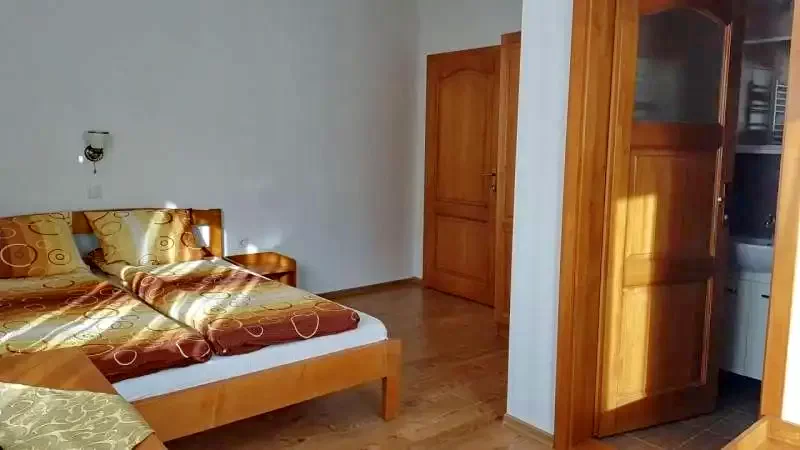 Cazare Praid - Ambrus Zoltan III Casa la cheie | Parajd - Ambrus Zoltán III kulcsosház. Imaginea poate fi supusă drepturilor de autor. Se recomandă contactarea titularului drepturilor.