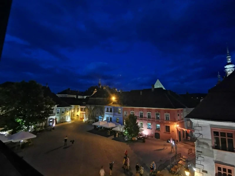 Segesvár Szállás | Panzió (K1183-10) A kép szerzői jogvédelem alatt állhat. Javasolt a kapcsolatfelvétel a jog tulajdonossal. Segesvár Szállás | Panzió (K1183-10) A kép szerzői jogvédelem alatt állhat. Javasolt a kapcsolatfelvétel a jog tulajdonossal.