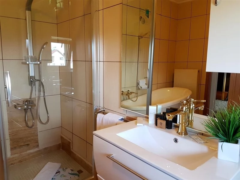 Alba Iulia Cazare | Hotel*** (K1176-12) Imaginea poate fi supusă drepturilor de autor. Se recomandă contactarea titularului drepturilor. Alba Iulia Cazare | Hotel*** (K1176-12) Imaginea poate fi supusă drepturilor de autor. Se recomandă contactarea titularului drepturilor.