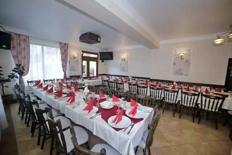 Băile Herculane Cazare | Pensiune (K0541-21) Imaginea poate fi supusă drepturilor de autor. Se recomandă contactarea titularului drepturilor. Băile Herculane Cazare | Pensiune (K0541-21) Imaginea poate fi supusă drepturilor de autor. Se recomandă contactarea titularului drepturilor.