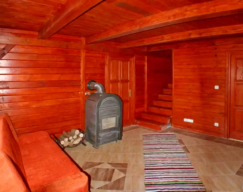 Praid Cazare | Casă de apartamente (K0215-3) Imaginea poate fi supusă drepturilor de autor. Se recomandă contactarea titularului drepturilor.