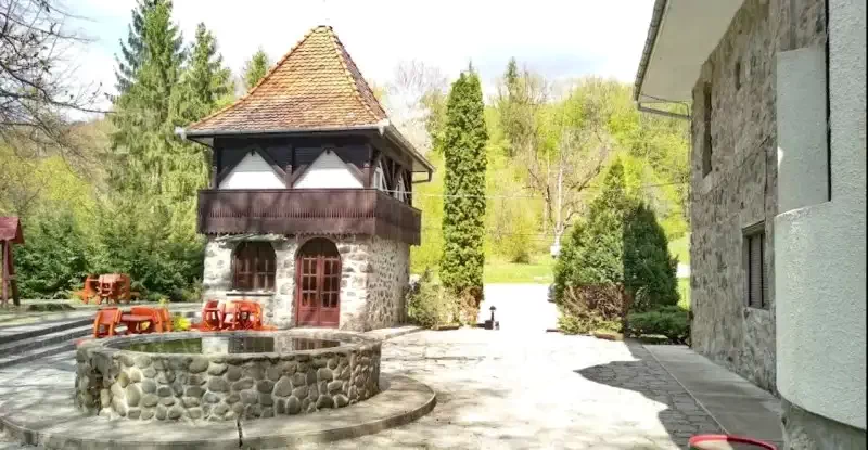 Szállás Sovata -  Hotel Tivoli **+ | Szováta - Tivoli Hotel **+. A kép szerzői jogvédelem alatt állhat. Javasolt a kapcsolatfelvétel a jog tulajdonossal.