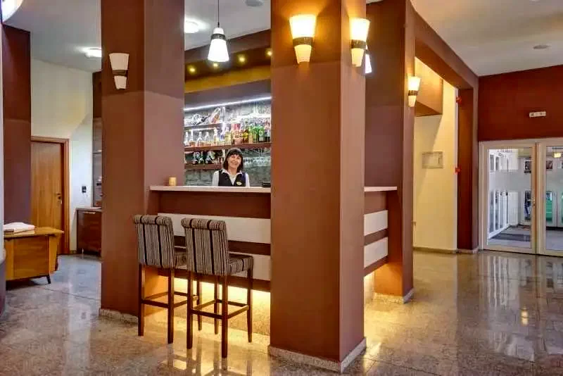 Cazare Băile Tușnad - Hotel Ciucaș *** | Tusnádfürdő - Csukás Hotel ***. Imaginea poate fi supusă drepturilor de autor. Se recomandă contactarea titularului drepturilor.