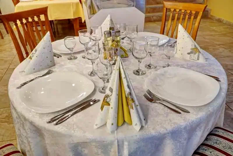 Cazare Băile Tușnad - Hotel Ciucaș *** | Tusnádfürdő - Csukás Hotel ***. Imaginea poate fi supusă drepturilor de autor. Se recomandă contactarea titularului drepturilor.