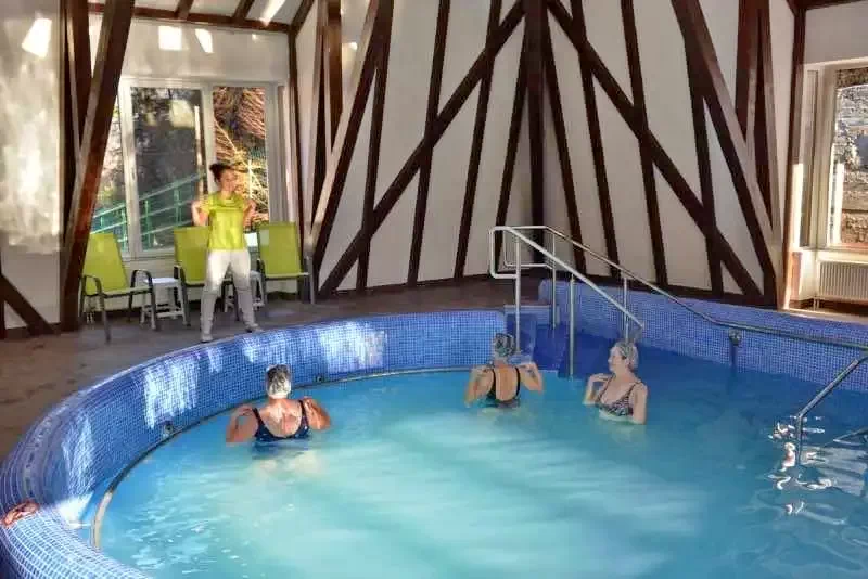 Cazare Băile Tușnad - Hotel Ciucaș *** | Tusnádfürdő - Csukás Hotel ***. Imaginea poate fi supusă drepturilor de autor. Se recomandă contactarea titularului drepturilor.