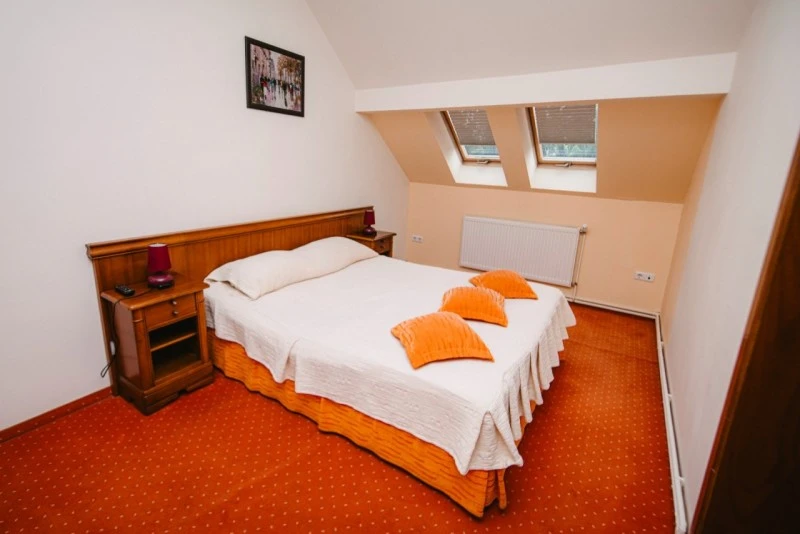 Tetőtéri apartman - Wellness Hotel Tusnádfürdő