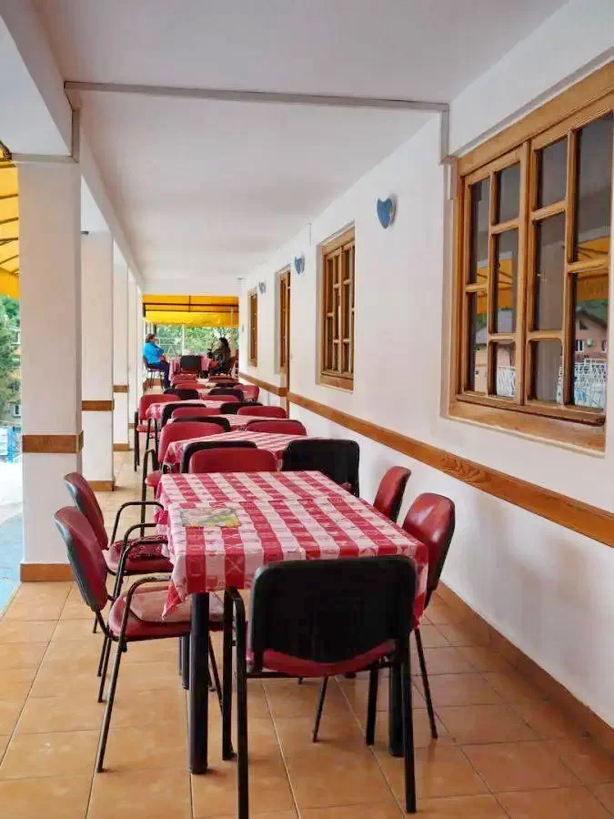 Cazare Băile Herculane - Hostel Saras Sons*** | Herkulesfürdő - Saras Sons Hostel*** . Imaginea poate fi supusă drepturilor de autor. Se recomandă contactarea titularului drepturilor.