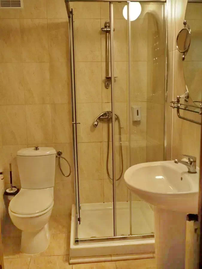 Cazare Băile Herculane - Hostel Saras Sons*** | Herkulesfürdő - Saras Sons Hostel*** . Imaginea poate fi supusă drepturilor de autor. Se recomandă contactarea titularului drepturilor.