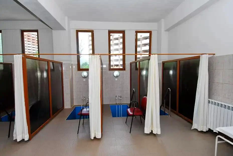Cazare Băile Herculane - Hostel Saras Sons*** | Herkulesfürdő - Saras Sons Hostel*** . Imaginea poate fi supusă drepturilor de autor. Se recomandă contactarea titularului drepturilor.