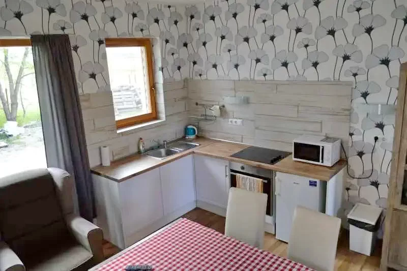 Cazare | Casă de oaspeți (K0970-3) Imaginea poate fi supusă drepturilor de autor. Se recomandă contactarea titularului drepturilor. Cazare | Casă de oaspeți (K0970-3) Imaginea poate fi supusă drepturilor de autor. Se recomandă contactarea titularului drepturilor.