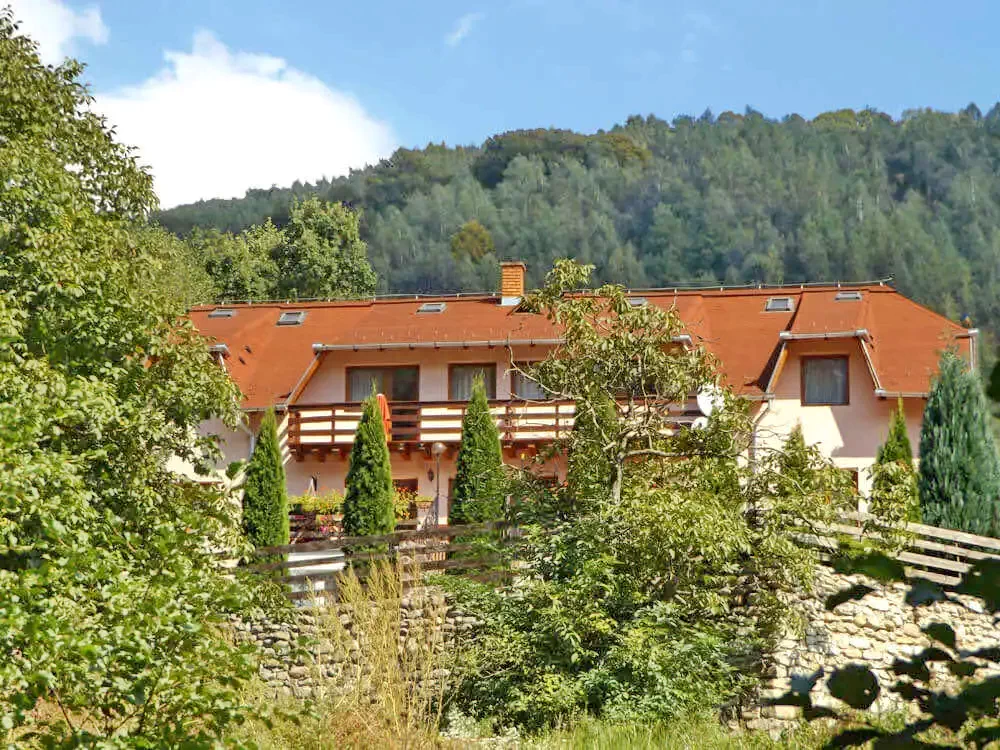 Valea Boga Cazare | Pensiune (K0051-53) Imaginea poate fi supusă drepturilor de autor. Se recomandă contactarea titularului drepturilor.