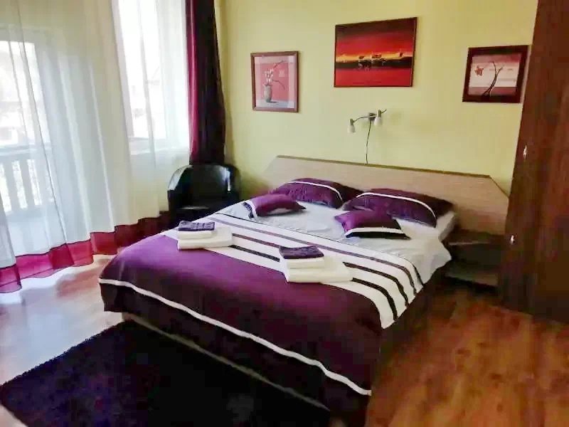 Sovata Cazare | Vilă (K0331-5) Imaginea poate fi supusă drepturilor de autor. Se recomandă contactarea titularului drepturilor. Sovata Cazare | Vilă (K0331-5) Imaginea poate fi supusă drepturilor de autor. Se recomandă contactarea titularului drepturilor.