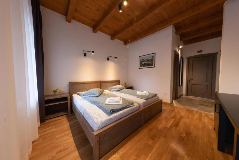 Hargitafürdő Szállás | Hotel*** (K1520-21) A kép szerzői jogvédelem alatt állhat. Javasolt a kapcsolatfelvétel a jog tulajdonossal. Hargitafürdő Szállás | Hotel*** (K1520-21) A kép szerzői jogvédelem alatt állhat. Javasolt a kapcsolatfelvétel a jog tulajdonossal.