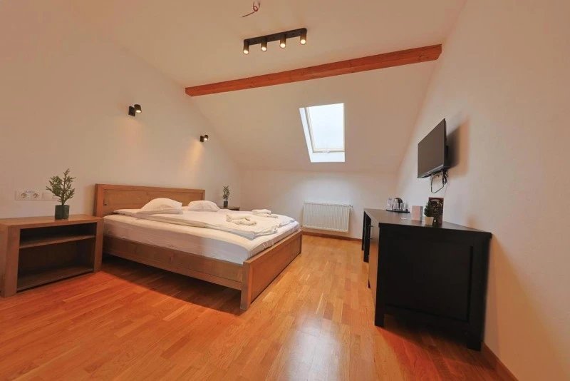 Harghita-Băi Cazare | Hotel*** (K1520-35) Imaginea poate fi supusă drepturilor de autor. Se recomandă contactarea titularului drepturilor. Harghita-Băi Cazare | Hotel*** (K1520-35) Imaginea poate fi supusă drepturilor de autor. Se recomandă contactarea titularului drepturilor.