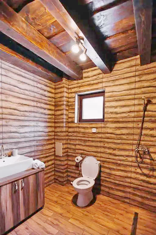 Harghita-Băi Cazare | Cabană (K1209-11) Imaginea poate fi supusă drepturilor de autor. Se recomandă contactarea titularului drepturilor. Harghita-Băi Cazare | Cabană (K1209-11) Imaginea poate fi supusă drepturilor de autor. Se recomandă contactarea titularului drepturilor.