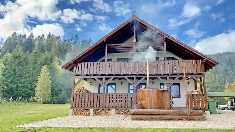 Harghita-Băi Cazare | Cabană (K1209-39) Imaginea poate fi supusă drepturilor de autor. Se recomandă contactarea titularului drepturilor.