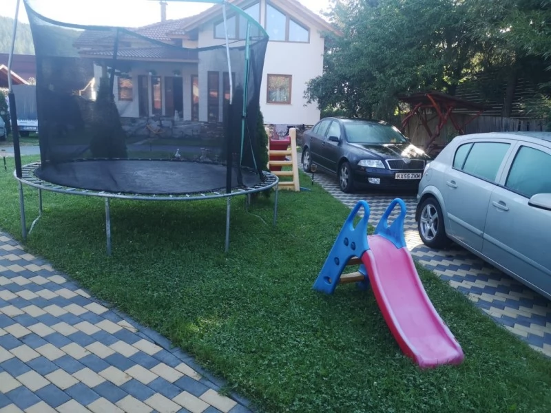 Praid Cazare | Cabană (K0296-25) Imaginea poate fi supusă drepturilor de autor. Se recomandă contactarea titularului drepturilor. Praid Cazare | Cabană (K0296-25) Imaginea poate fi supusă drepturilor de autor. Se recomandă contactarea titularului drepturilor.