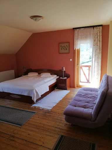 Csíkszentdomokos Szállás | Panzió (K1392-30) A kép szerzői jogvédelem alatt állhat. Javasolt a kapcsolatfelvétel a jog tulajdonossal. Csíkszentdomokos Szállás | Panzió (K1392-30) A kép szerzői jogvédelem alatt állhat. Javasolt a kapcsolatfelvétel a jog tulajdonossal.