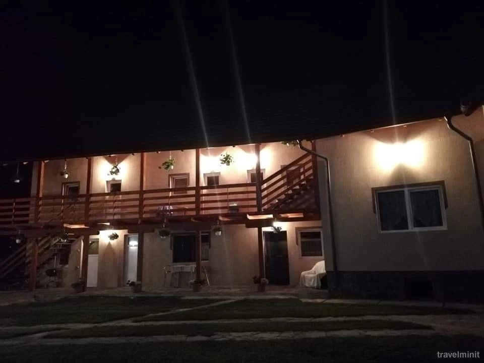 Szállás  Bisericani - Casa de Oaspeți Zöldfenyő | Székelyszentlélek - Zöldfenyő Vendégház. A kép szerzői jogvédelem alatt állhat. Javasolt a kapcsolatfelvétel a jog tulajdonossal.