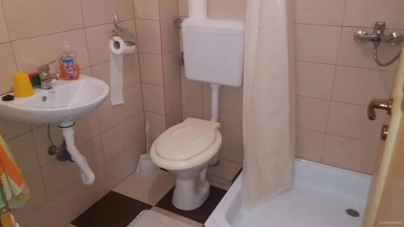 Szállás  Bisericani - Casa de Oaspeți Zöldfenyő | Székelyszentlélek - Zöldfenyő Vendégház. A kép szerzői jogvédelem alatt állhat. Javasolt a kapcsolatfelvétel a jog tulajdonossal.