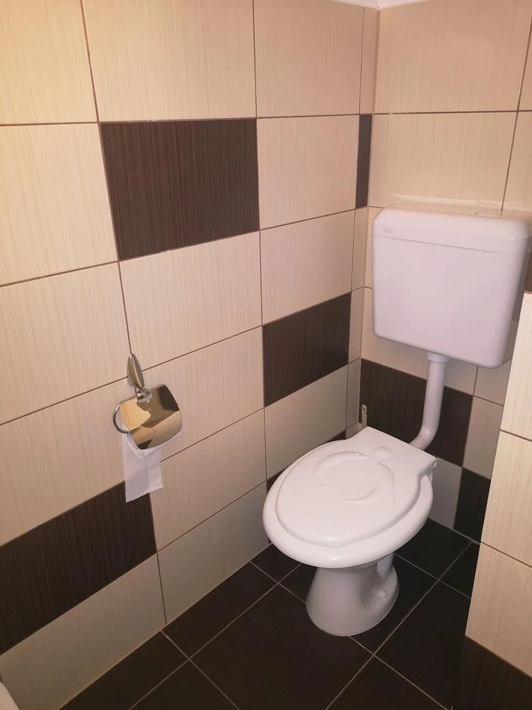 Szállás  Bisericani - Casa de Oaspeți Zöldfenyő | Székelyszentlélek - Zöldfenyő Vendégház. A kép szerzői jogvédelem alatt állhat. Javasolt a kapcsolatfelvétel a jog tulajdonossal.