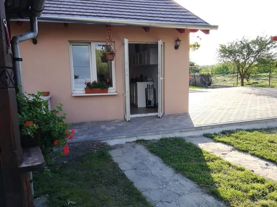 Szállás  Bisericani - Casa de Oaspeți Zöldfenyő | Székelyszentlélek - Zöldfenyő Vendégház. A kép szerzői jogvédelem alatt állhat. Javasolt a kapcsolatfelvétel a jog tulajdonossal.