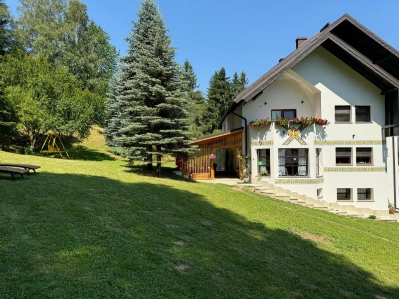 Cazare Vama - Bucovina - Pensiunea Lucretia**** | Bukovina - Vama - Lucretia Panzió****. Imaginea poate fi supusă drepturilor de autor. Se recomandă contactarea titularului drepturilor.