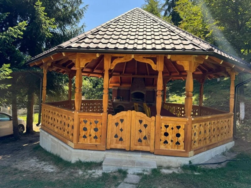 Cazare Vama - Bucovina - Pensiunea Lucretia**** | Bukovina - Vama - Lucretia Panzió****. Imaginea poate fi supusă drepturilor de autor. Se recomandă contactarea titularului drepturilor.