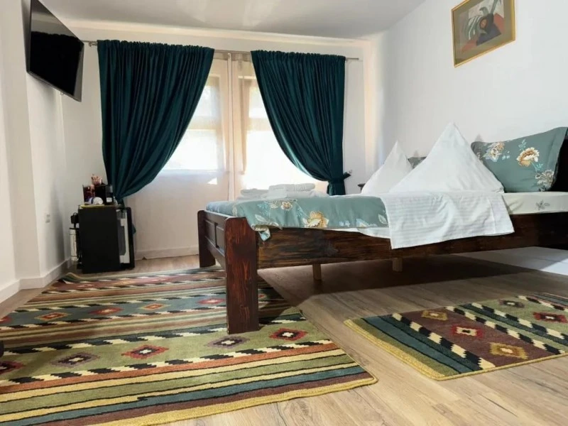 Cazare Vama - Bucovina - Pensiunea Lucretia**** | Bukovina - Vama - Lucretia Panzió****. Imaginea poate fi supusă drepturilor de autor. Se recomandă contactarea titularului drepturilor.