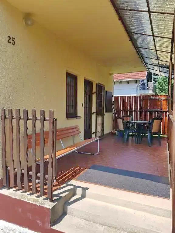 Hajdúszoboszló Szállás | Apartmanház (K0906-3) A kép szerzői jogvédelem alatt állhat. Javasolt a kapcsolatfelvétel a jog tulajdonossal.
