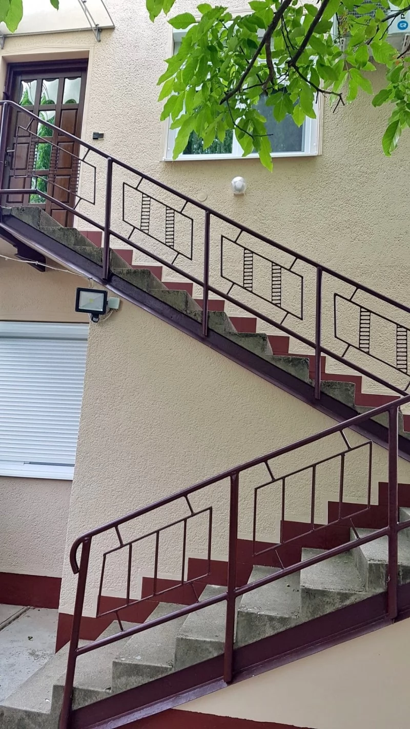 Cazare | Casă de apartamente (K0906-17) Imaginea poate fi supusă drepturilor de autor. Se recomandă contactarea titularului drepturilor. Cazare | Casă de apartamente (K0906-17) Imaginea poate fi supusă drepturilor de autor. Se recomandă contactarea titularului drepturilor.