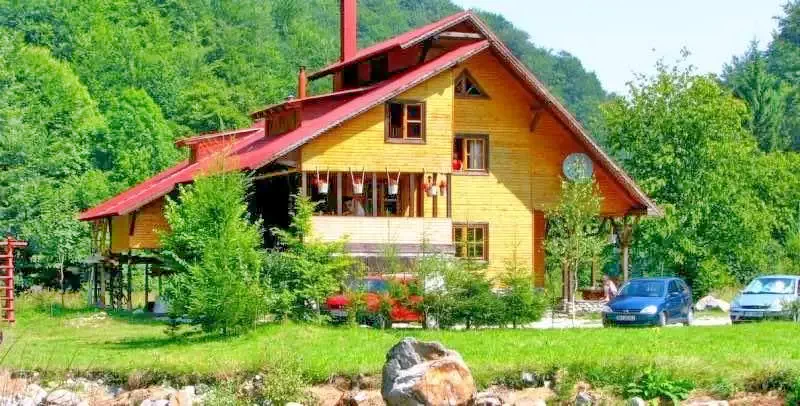 Stâna de Vale Cazare | Pensiune (K0143-67) Imaginea poate fi supusă drepturilor de autor. Se recomandă contactarea titularului drepturilor.