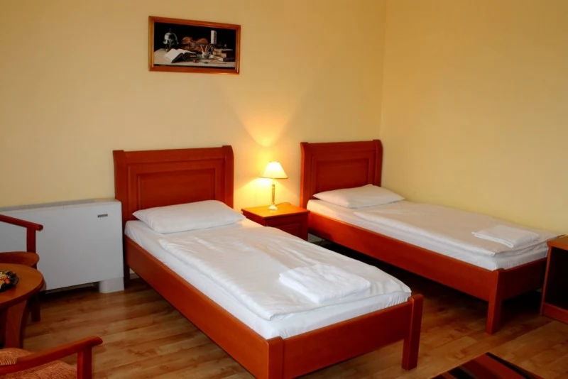 Cazare | Hotel*** (K0168-5) Imaginea poate fi supusă drepturilor de autor. Se recomandă contactarea titularului drepturilor. Cazare | Hotel*** (K0168-5) Imaginea poate fi supusă drepturilor de autor. Se recomandă contactarea titularului drepturilor.