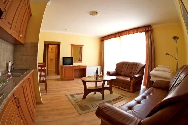 Cazare | Hotel*** (K0168-23) Imaginea poate fi supusă drepturilor de autor. Se recomandă contactarea titularului drepturilor. Cazare | Hotel*** (K0168-23) Imaginea poate fi supusă drepturilor de autor. Se recomandă contactarea titularului drepturilor.