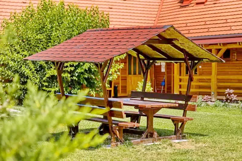  Cazare | Casă de oaspeți (K0947-5) Imaginea poate fi supusă drepturilor de autor. Se recomandă contactarea titularului drepturilor.