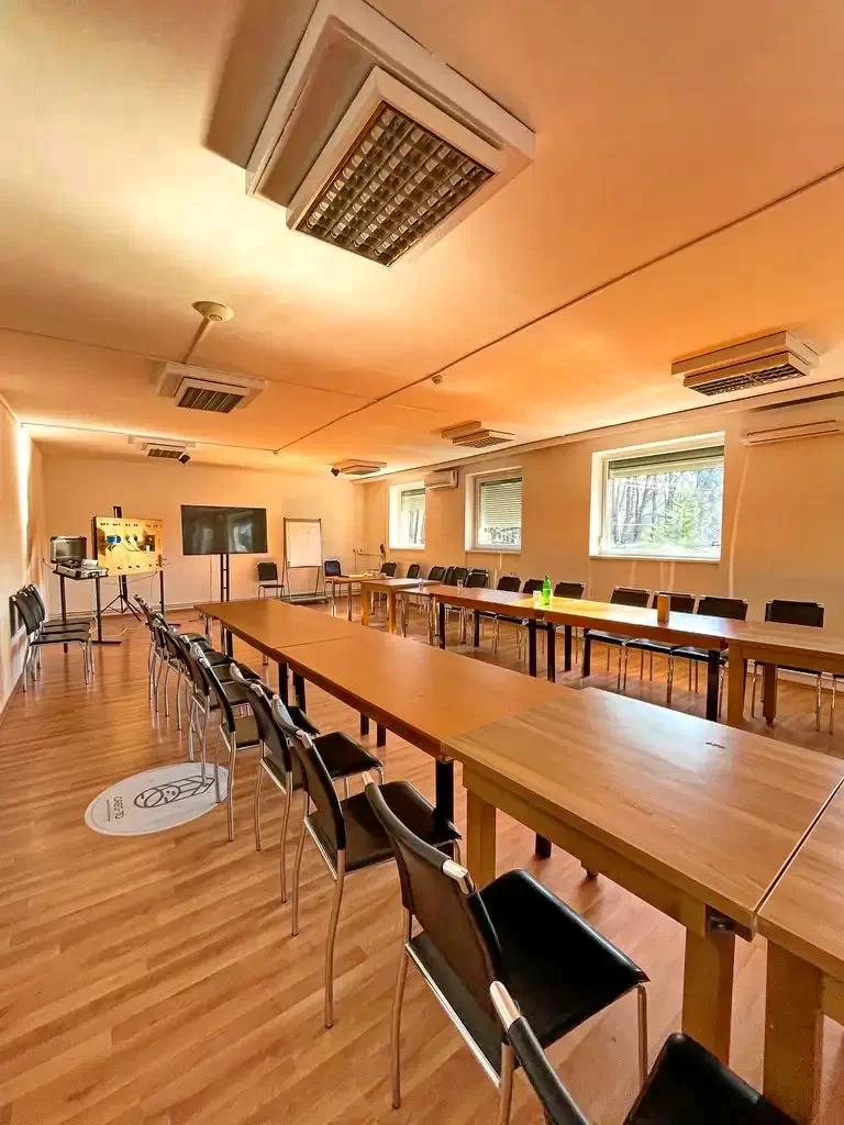  Cazare | Hotel*** (K1085-43) Imaginea poate fi supusă drepturilor de autor. Se recomandă contactarea titularului drepturilor.