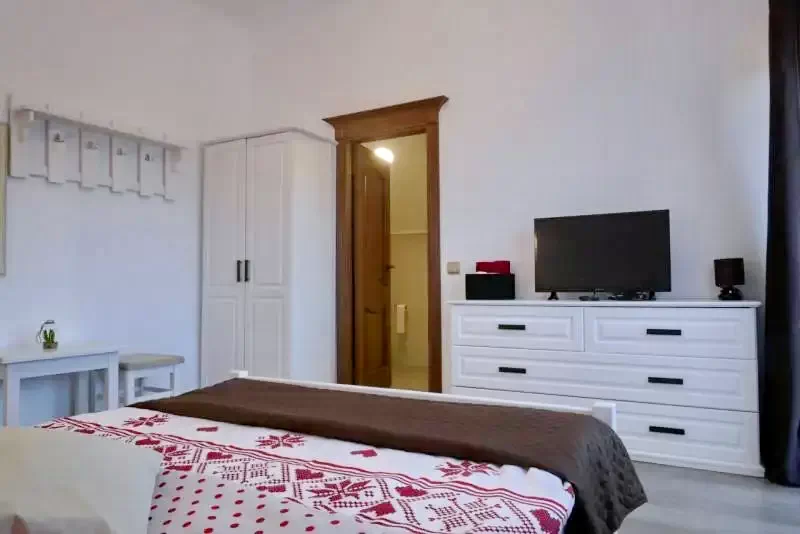 Colibița Cazare | Vilă (K1282-21) Imaginea poate fi supusă drepturilor de autor. Se recomandă contactarea titularului drepturilor.