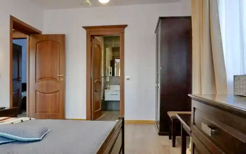 Colibița Cazare | Vilă (K1282-27) Imaginea poate fi supusă drepturilor de autor. Se recomandă contactarea titularului drepturilor.