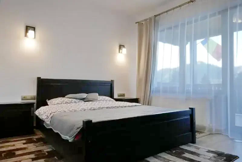 Colibița Cazare | Vilă (K1282-34) Imaginea poate fi supusă drepturilor de autor. Se recomandă contactarea titularului drepturilor.