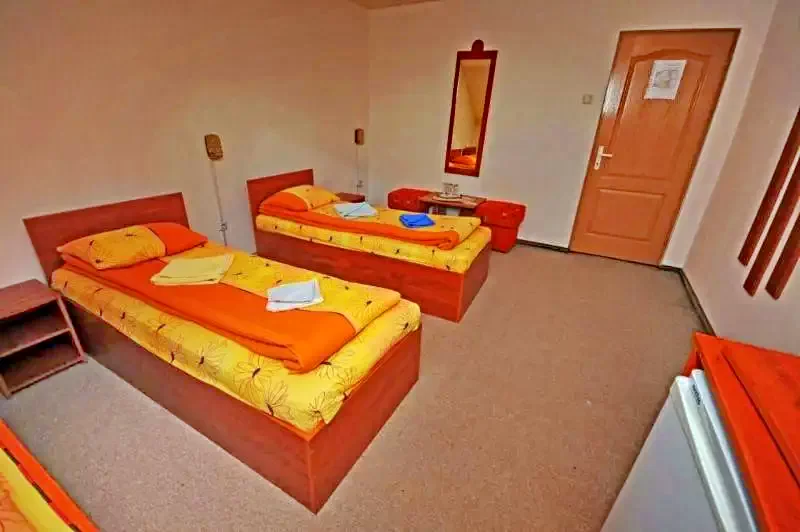 Cazare Gheorgheni - Motel Imola** | Gyergyószentmiklós - Imola Motel**. Imaginea poate fi supusă drepturilor de autor. Se recomandă contactarea titularului drepturilor.