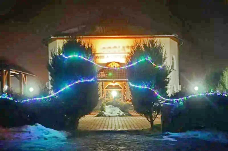 Cazare Gheorgheni - Motel Imola** | Gyergyószentmiklós - Imola Motel**. Imaginea poate fi supusă drepturilor de autor. Se recomandă contactarea titularului drepturilor.
