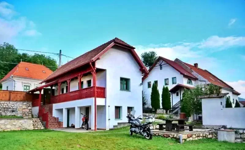 Rimetea Cazare | Pensiune (K0310-41) Imaginea poate fi supusă drepturilor de autor. Se recomandă contactarea titularului drepturilor.