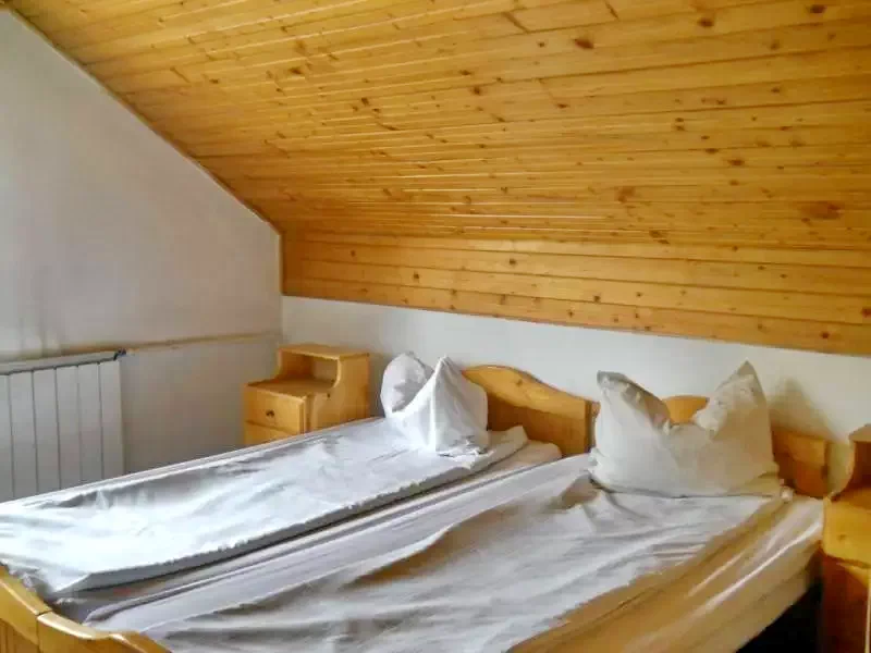 Cazare Băile Tușnad -  Motel Bradul | Tusnádfürdő - Bradul Motel. Imaginea poate fi supusă drepturilor de autor. Se recomandă contactarea titularului drepturilor.