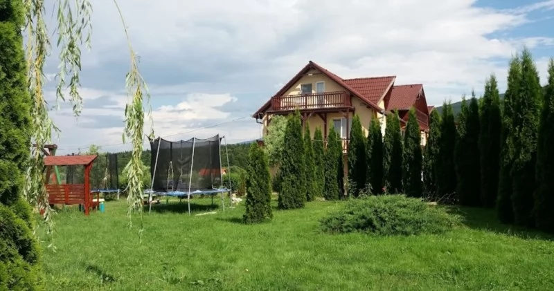 Cazare Sâmbăta de Sus - Pensiunea Mountainking*** | Felsőszombatfalva - Mountainking Panzió*** . Imaginea poate fi supusă drepturilor de autor. Se recomandă contactarea titularului drepturilor.