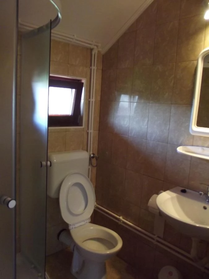 Corund Cazare | Cabană (K0277-3) Imaginea poate fi supusă drepturilor de autor. Se recomandă contactarea titularului drepturilor. Corund Cazare | Cabană (K0277-3) Imaginea poate fi supusă drepturilor de autor. Se recomandă contactarea titularului drepturilor.